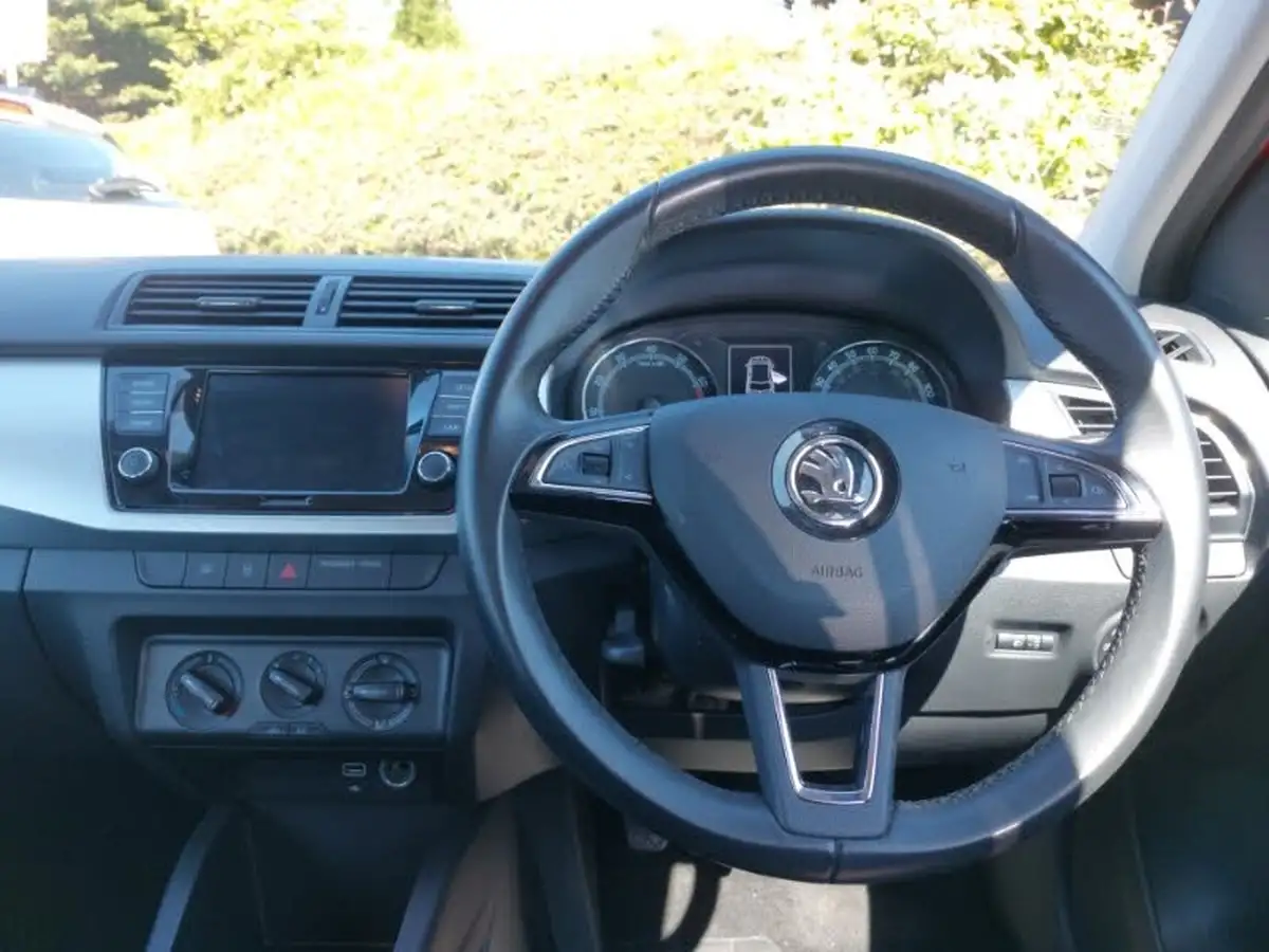 2019-skoda-fabia-10-mpi-se-75ps-ss-hatchback-big-6