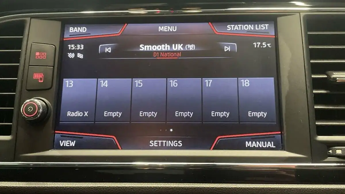 2018-seat-leon-14-tsi-fr-technology-hatchback-5d-big-25