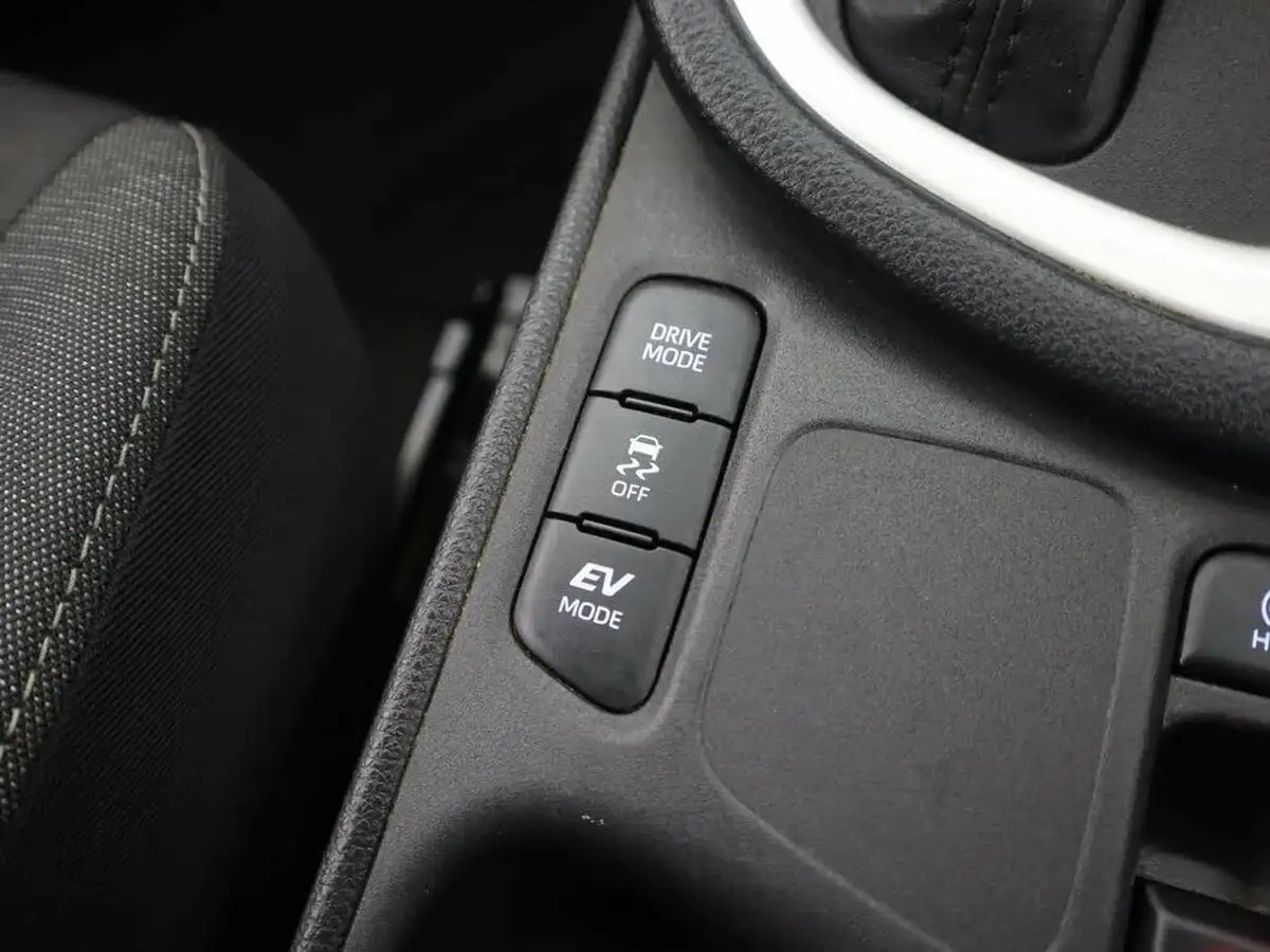 2022-toyota-yaris-15-vvt-i-design-big-29