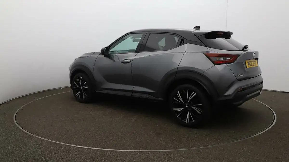 2021-nissan-juke-10-dig-t-tekna-dct-big-32