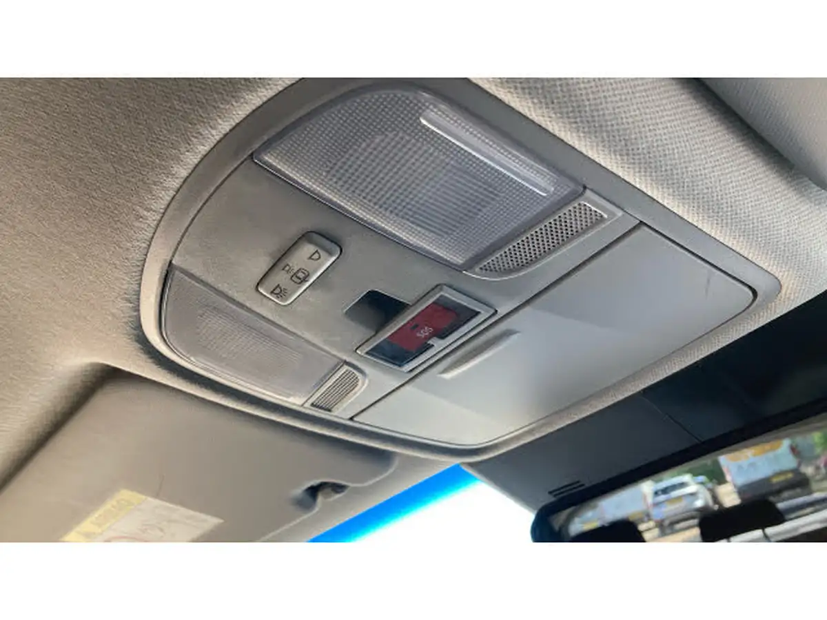 2022-hyundai-kona-16-gdi-premium-big-23