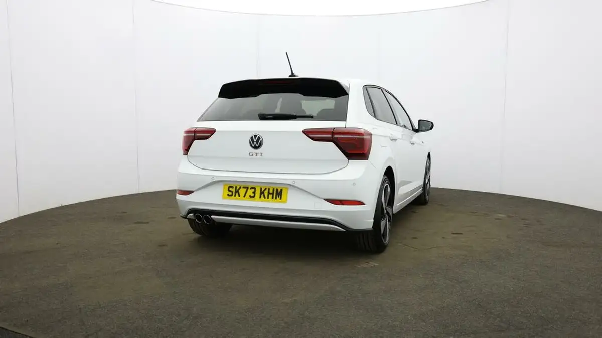 2023-volkswagen-polo-big-59