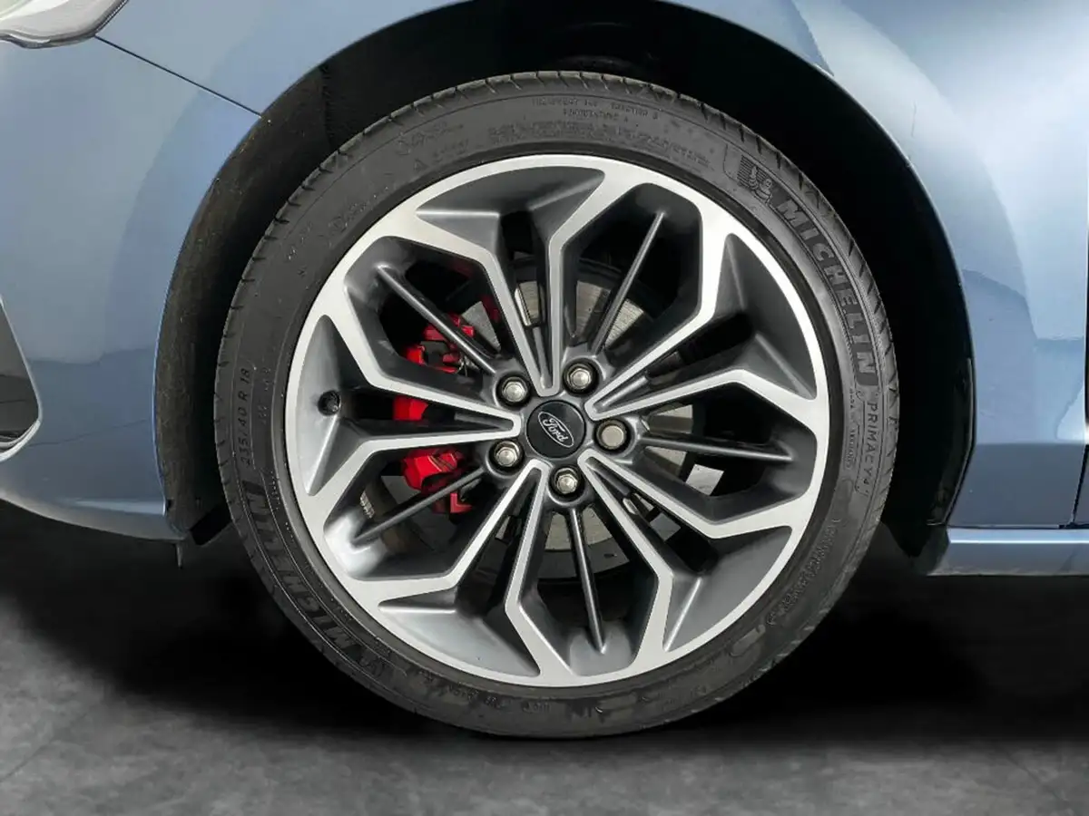 2023-ford-focus-10t-st-line-vignale-155ps-hybrid-mhev-hatchback-powershift-big-35