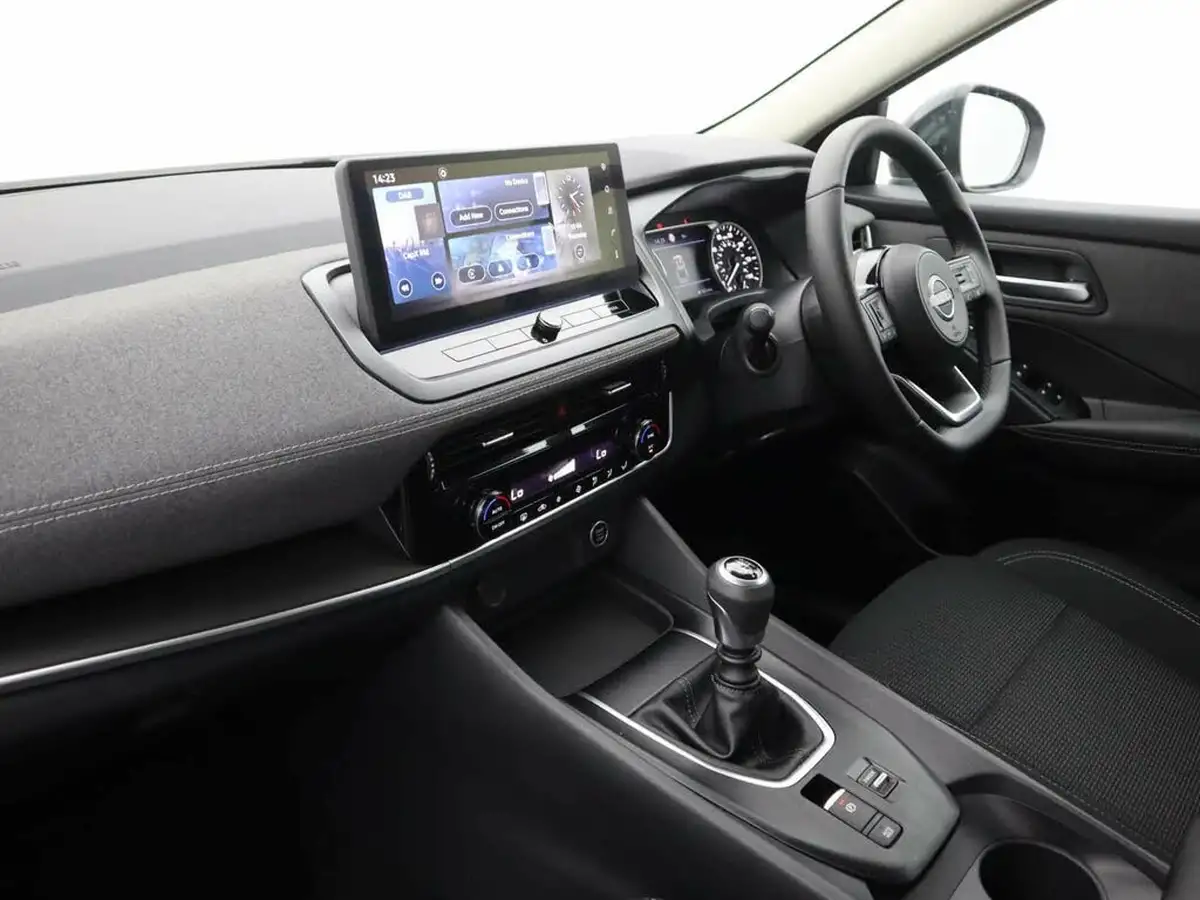 2024-nissan-qashqai-13-dig-t-acenta-premium-140ps-mild-hybrid-big-12