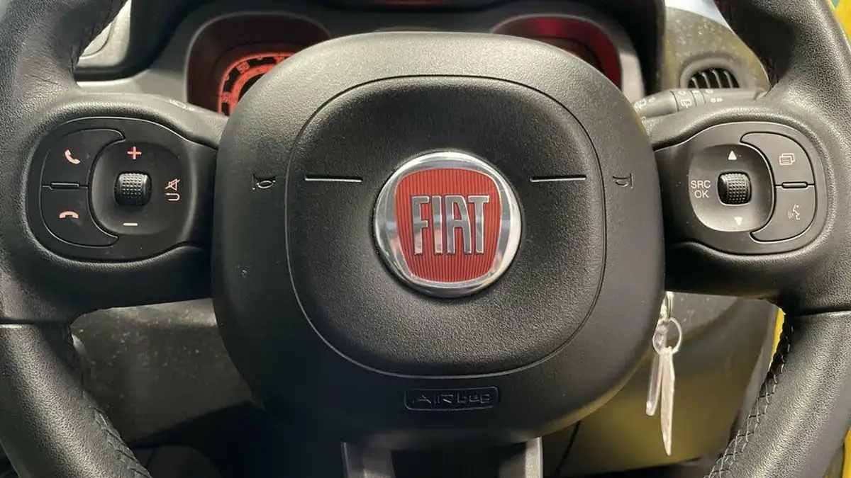 2021-fiat-panda-09-cross-85bhp-big-19