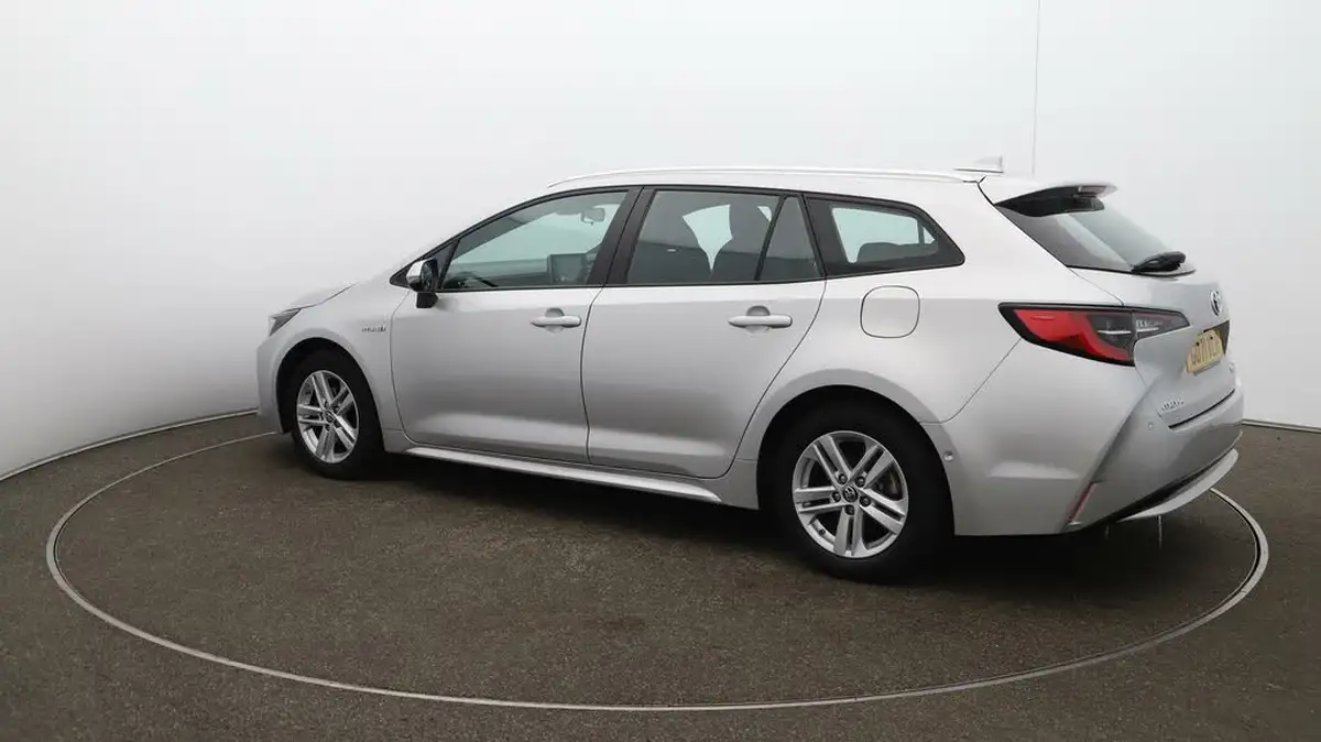 2021-toyota-corolla-18-vvt-i-icon-tech-spare-wheel-touring-sports-5d-big-35