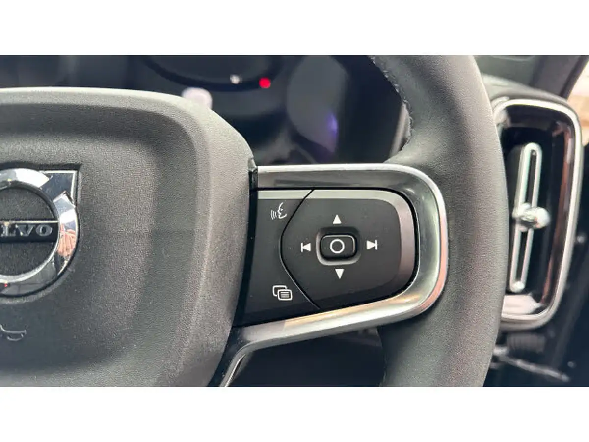 2022-volvo-xc40-e-recharge-plus-228bhp-big-18