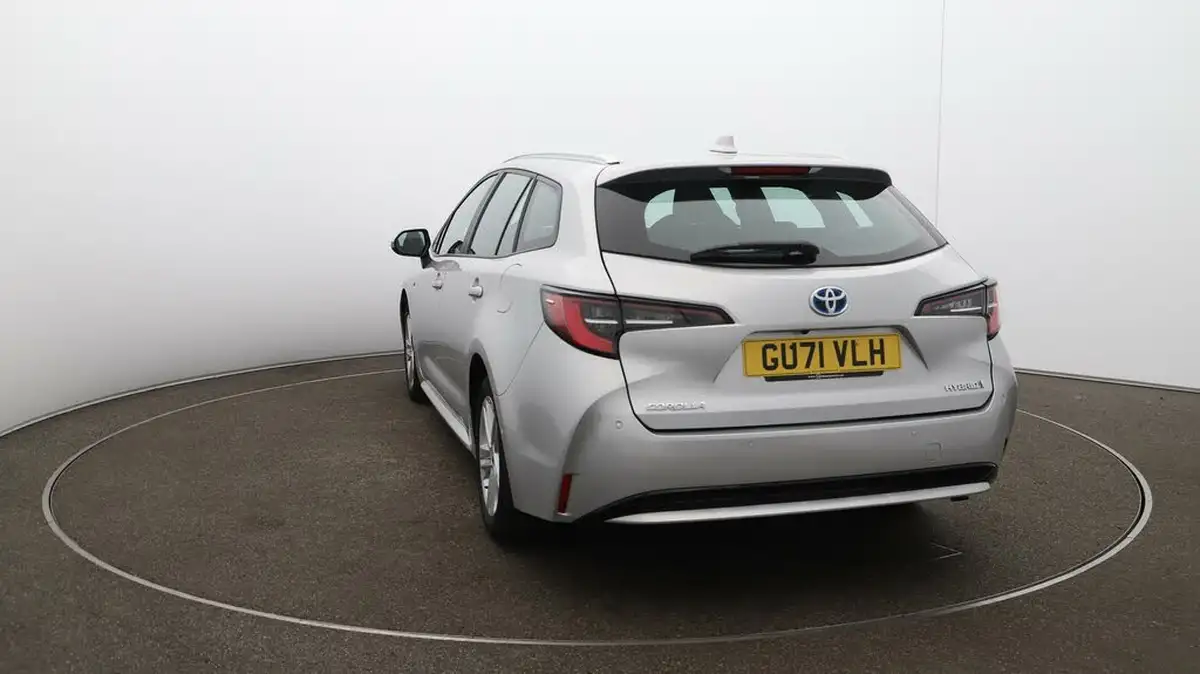 2021-toyota-corolla-18-vvt-i-icon-tech-spare-wheel-touring-sports-5d-big-59