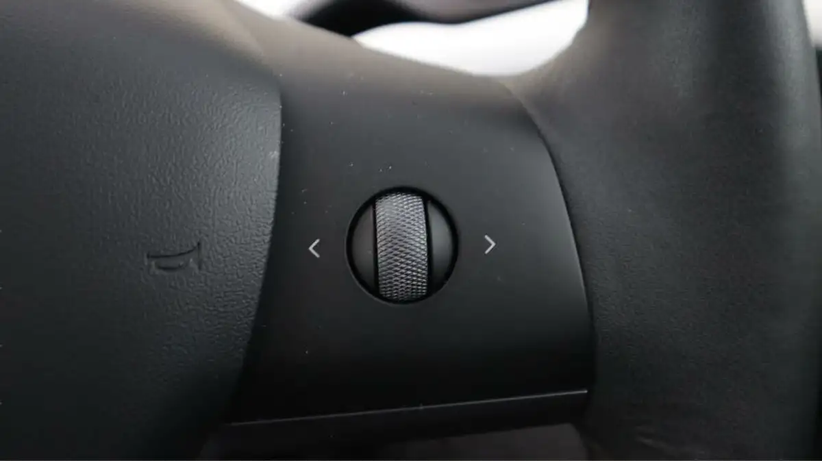 2021-tesla-model-3-e-standard-plus-big-22