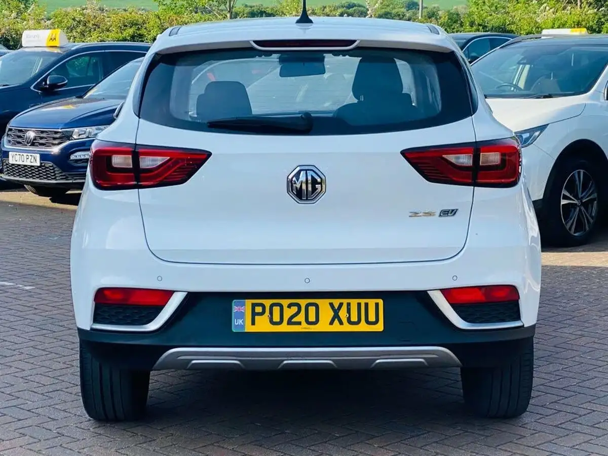 2020-mg-zs-suv-e-excite-ev-big-6