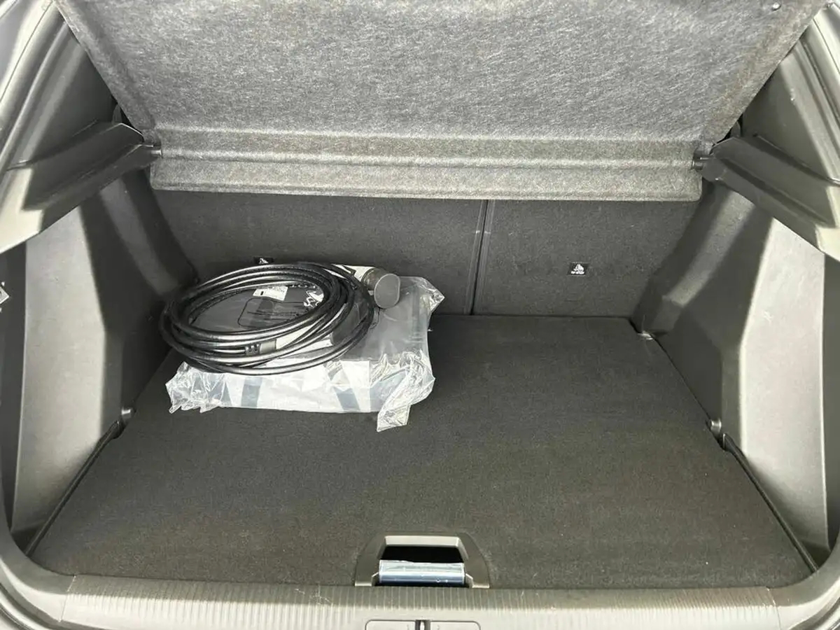 2022-peugeot-2008-suv-e-gt-premium-big-26