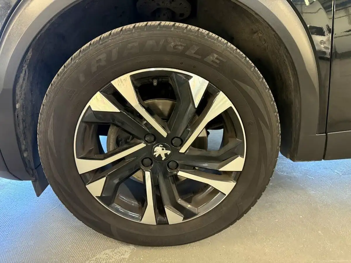 2022-peugeot-2008-suv-12-puretech-allure-premium-100bhp-big-41