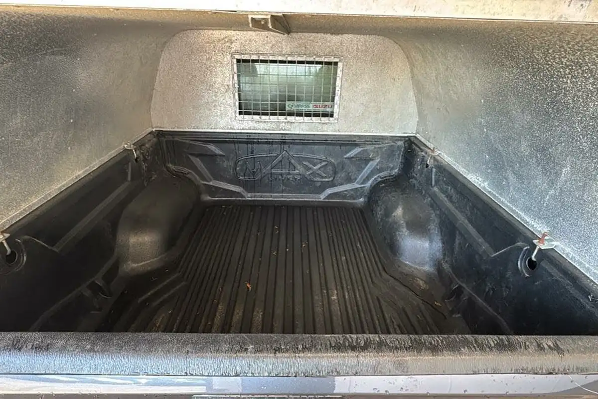 2019-isuzu-d-max-19td-utah-big-10