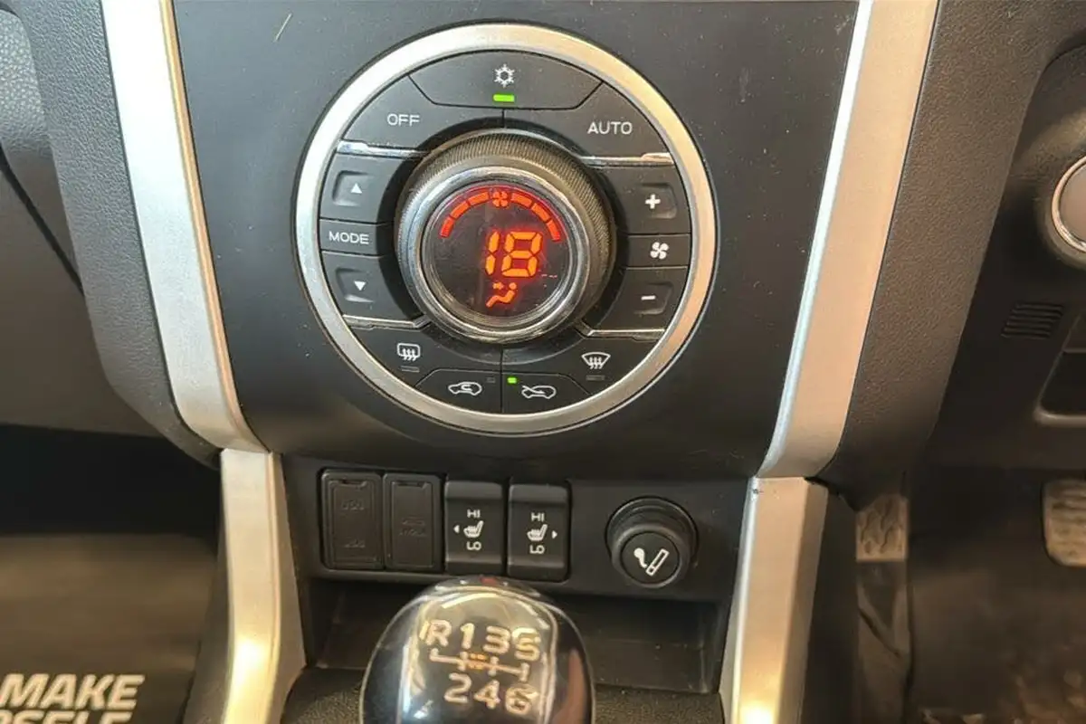 2019-isuzu-d-max-19td-utah-big-34