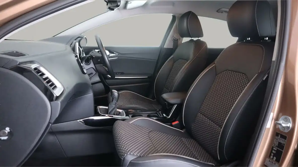 2021-kia-xceed-15-t-gdi-3-big-14