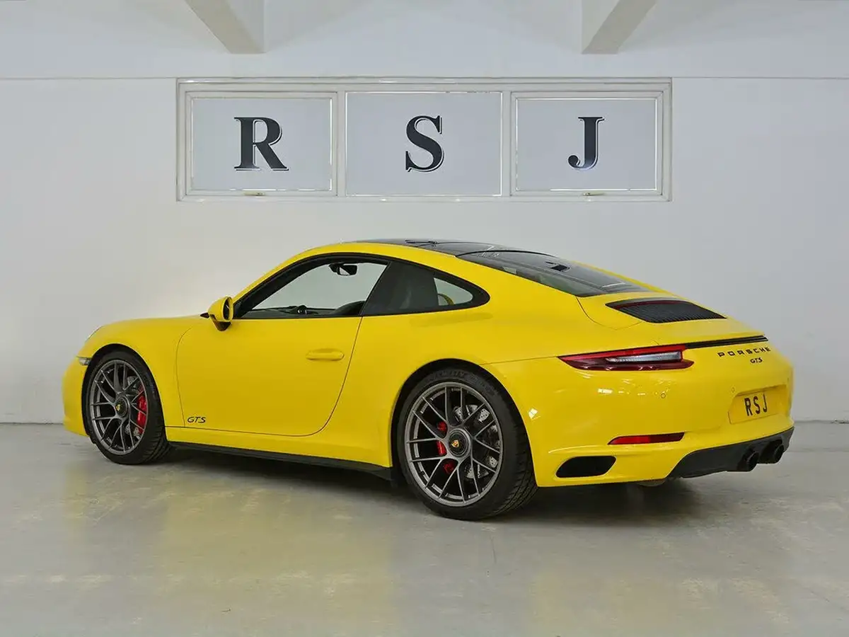 2017-porsche-911-30-carrera-gts-rwd-coupe-pdk-big-4