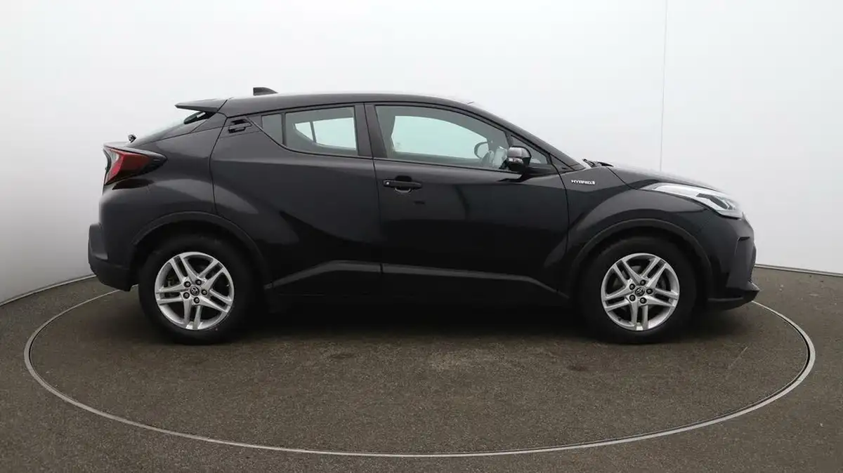2020-toyota-c-hr-18-vvt-i-icon-parking-pack-big-42