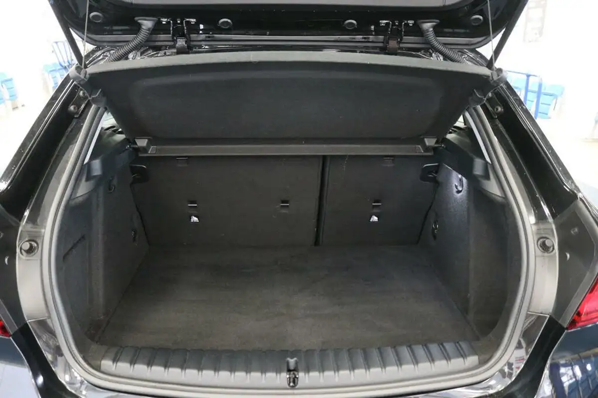 2021-bmw-1-series-15td-116d-se-lcp-big-6