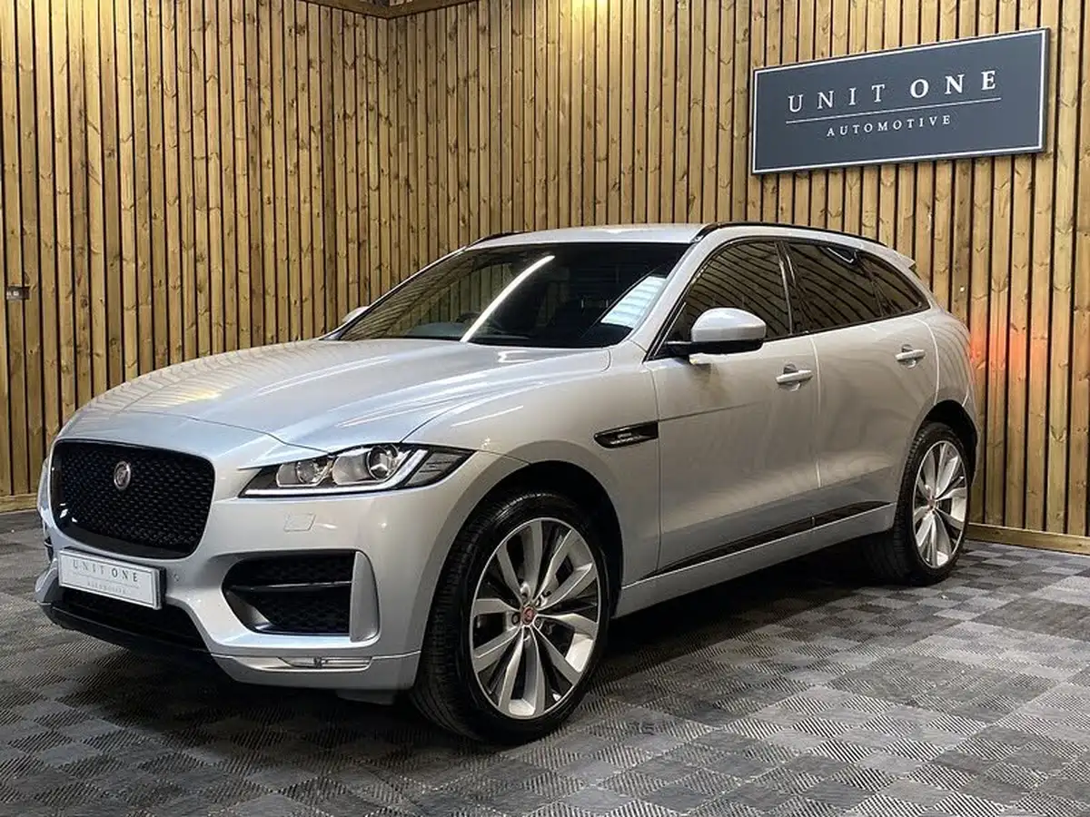 2018-jaguar-f-pace-20-i4d-r-sport-180ps-awd-auto-big-9