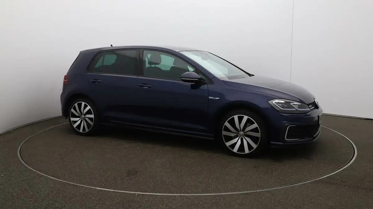 2020-volkswagen-golf-14-tsi-gte-advance-big-46