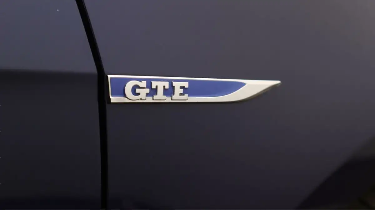 2020-volkswagen-golf-14-tsi-gte-advance-big-22