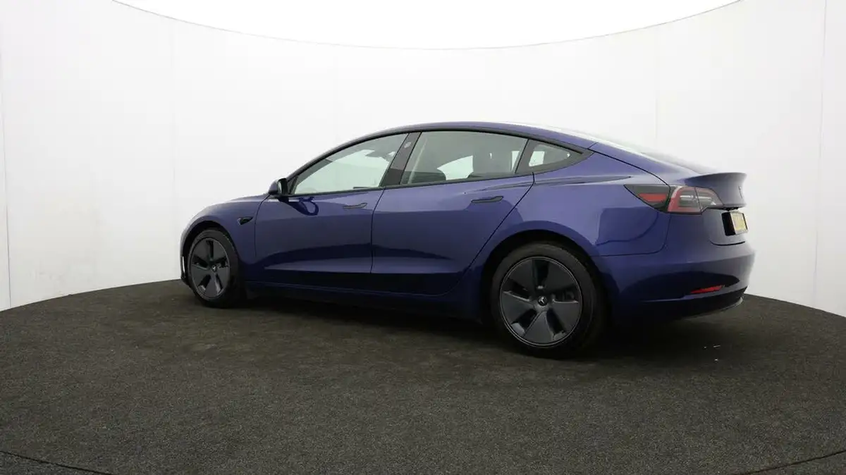 2021-tesla-model-3-e-long-range-awd-big-75