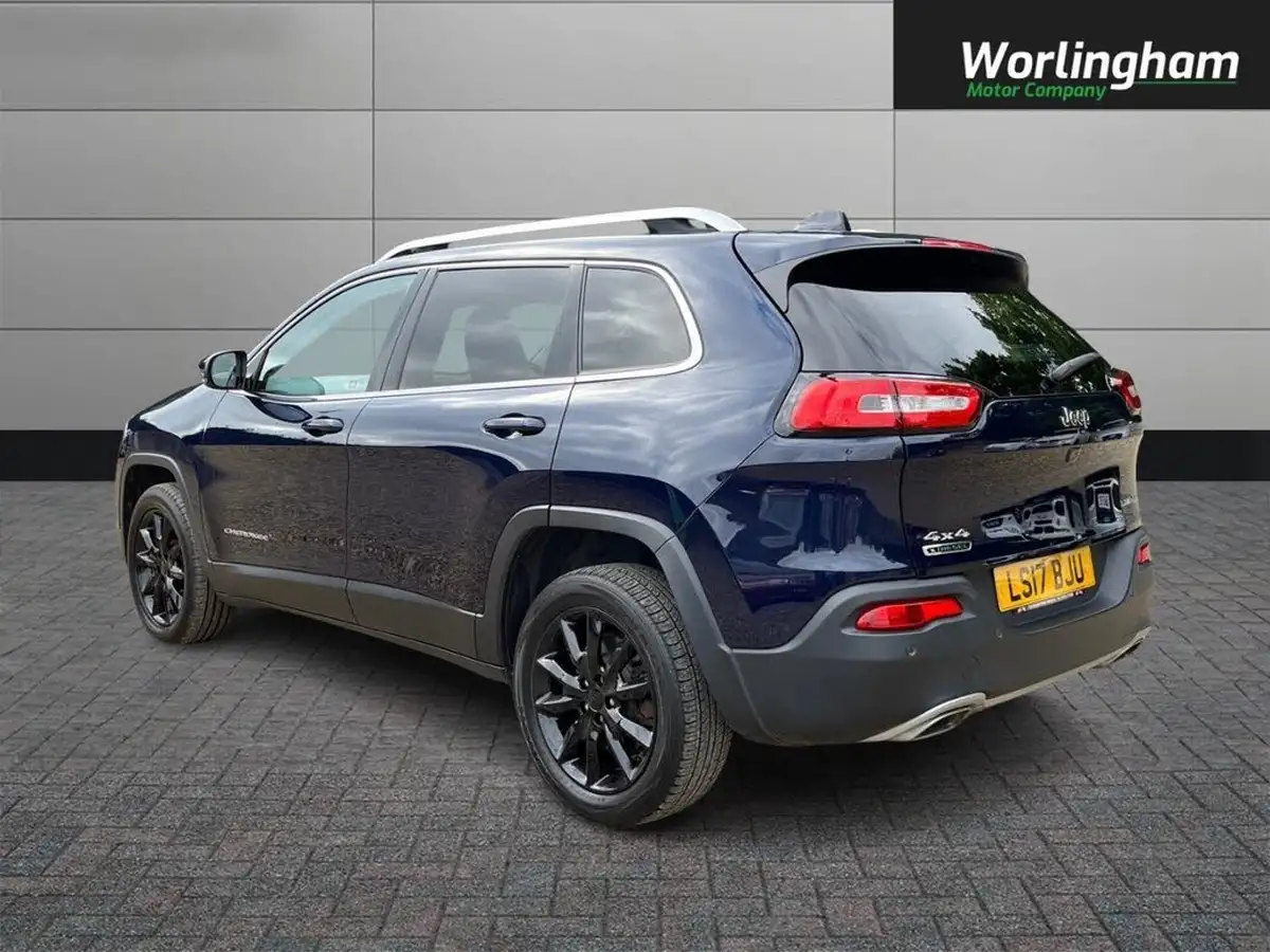 2017-jeep-cherokee-22multijet-ii-limited-ss-big-4