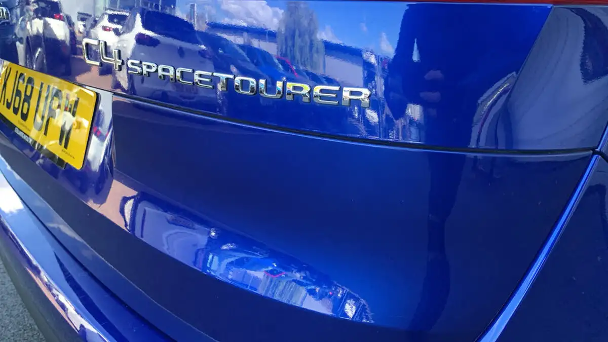 2019-citroen-c4-spacetourer-15bluehdi-flair-big-42