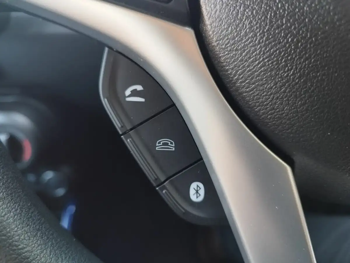 2022-suzuki-ignis-12-dualjet-sz-t-big-6