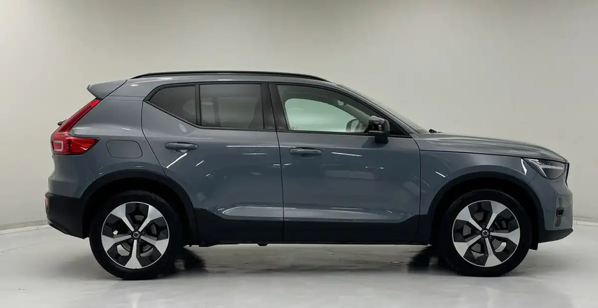 2023-volvo-xc40-20-b4-ultimate-big-3