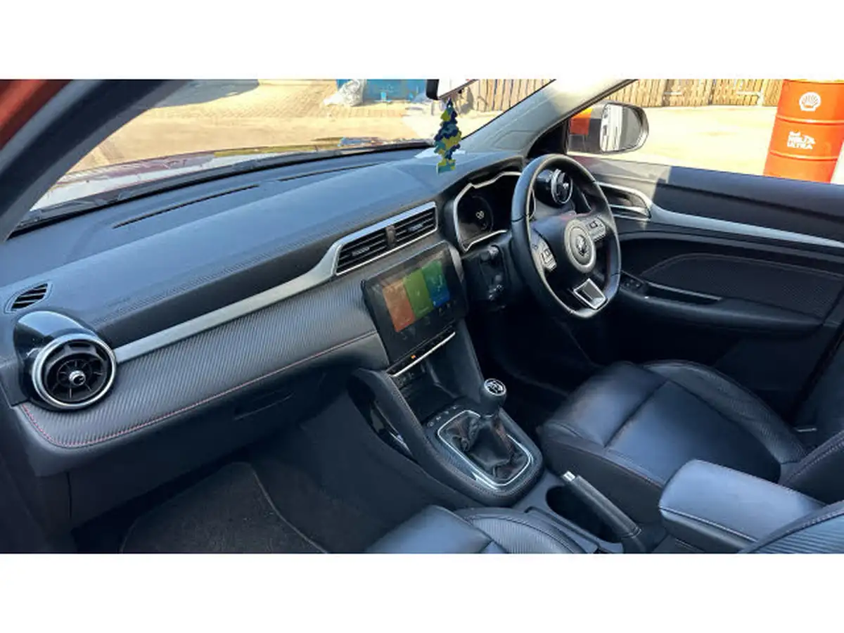 2023-mg-zs-suv-15-vti-tech-exclusive-big-8