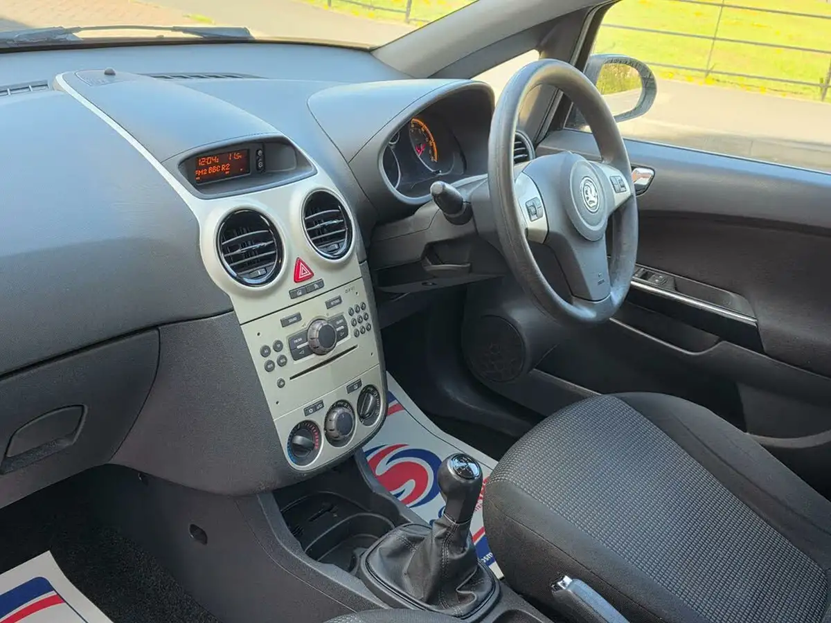 2009-vauxhall-corsa-12-active-ac-5d-big-10
