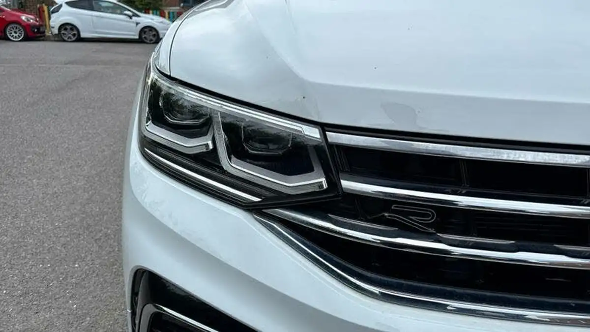 2023-volkswagen-tiguan-15-tsi-r-line-big-13