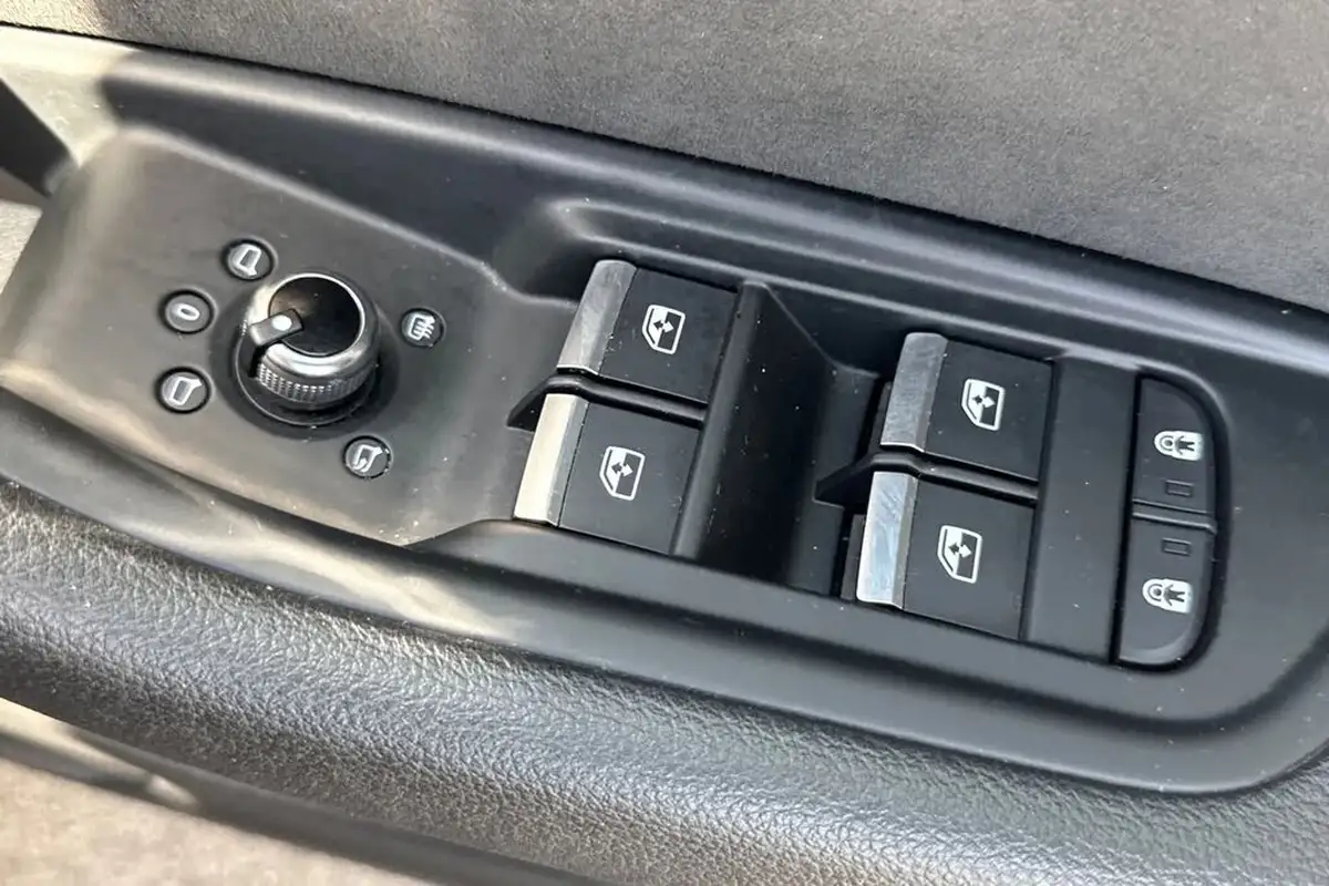 2019-audi-a4-avant-20-40-tfsi-sport-big-36