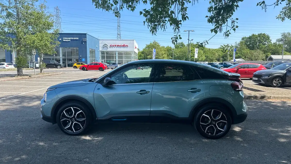 2022-citroen-c4-e-shine-plus-big-5