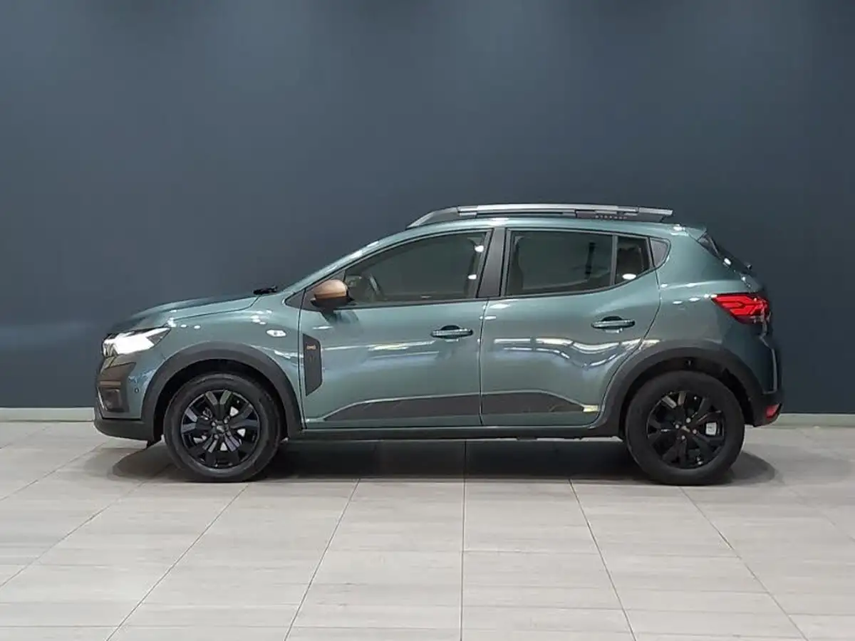 2024-dacia-sandero-stepway-10-tce-extreme-90bhp-big-3