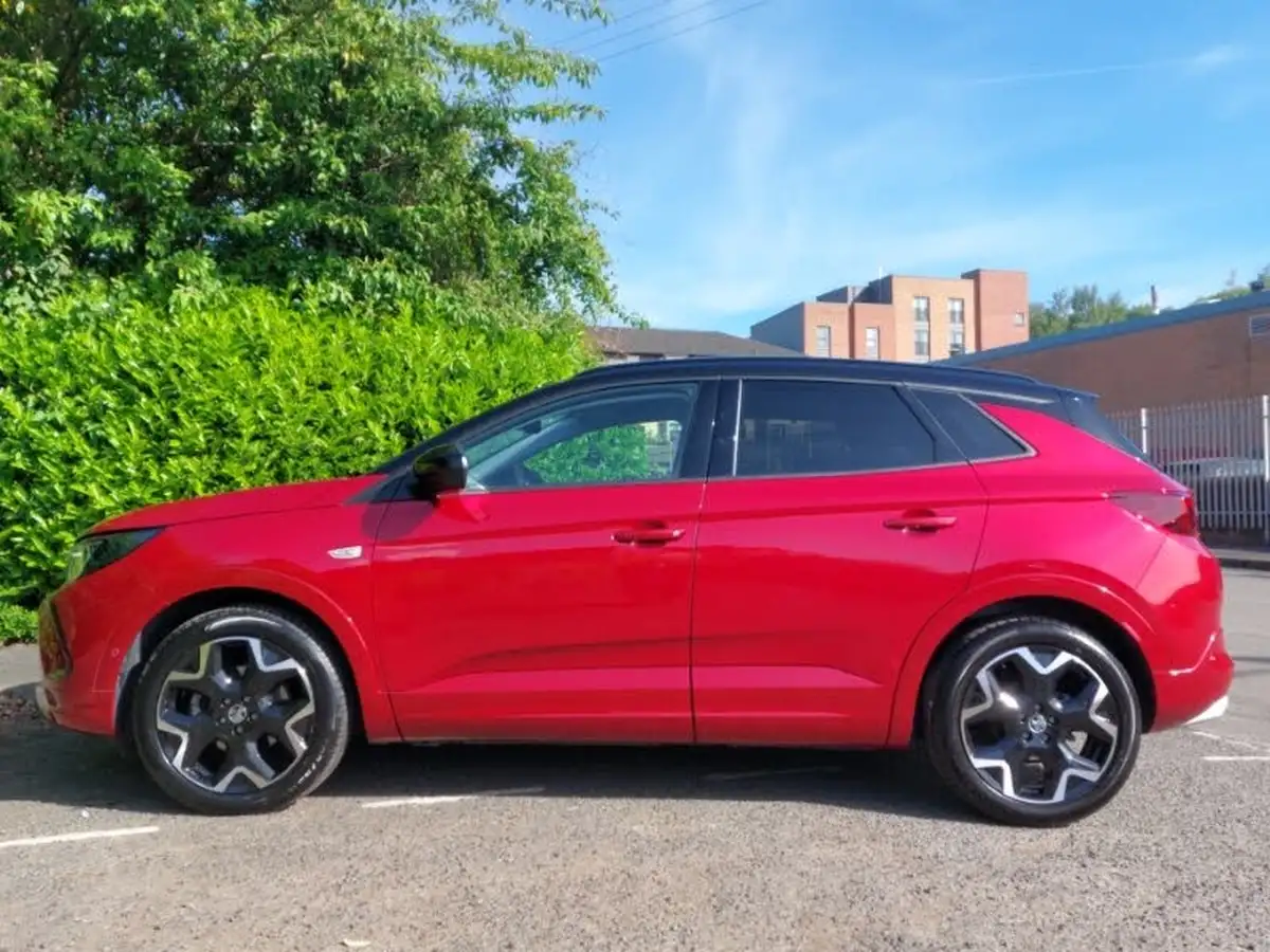 2024-vauxhall-grandland-12-ultimate-130ps-big-3
