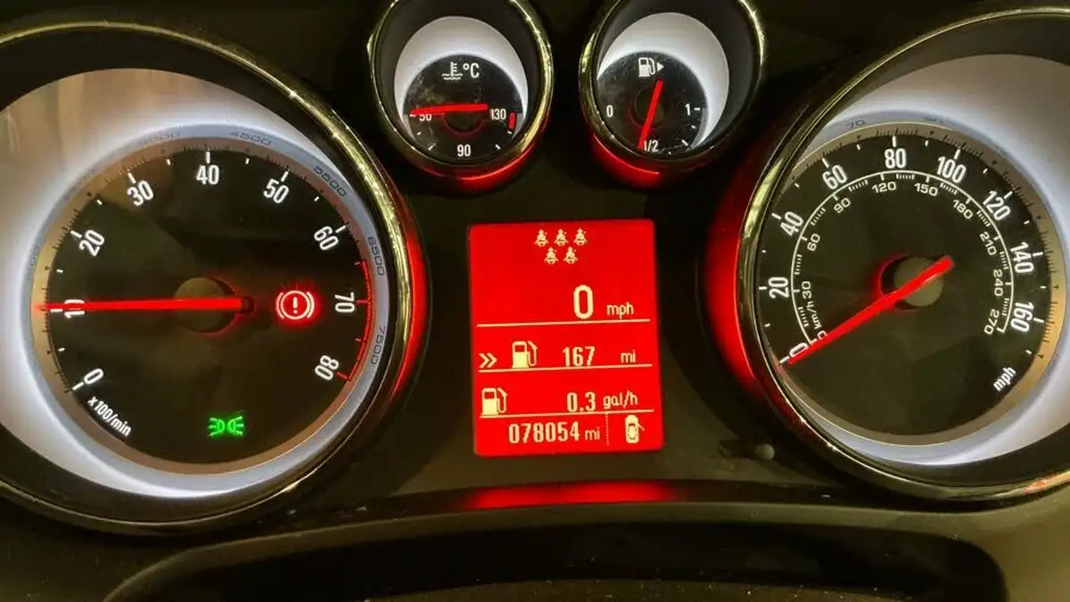 2015-vauxhall-zafira-tourer-14i-16v-turbo-tech-line-big-14