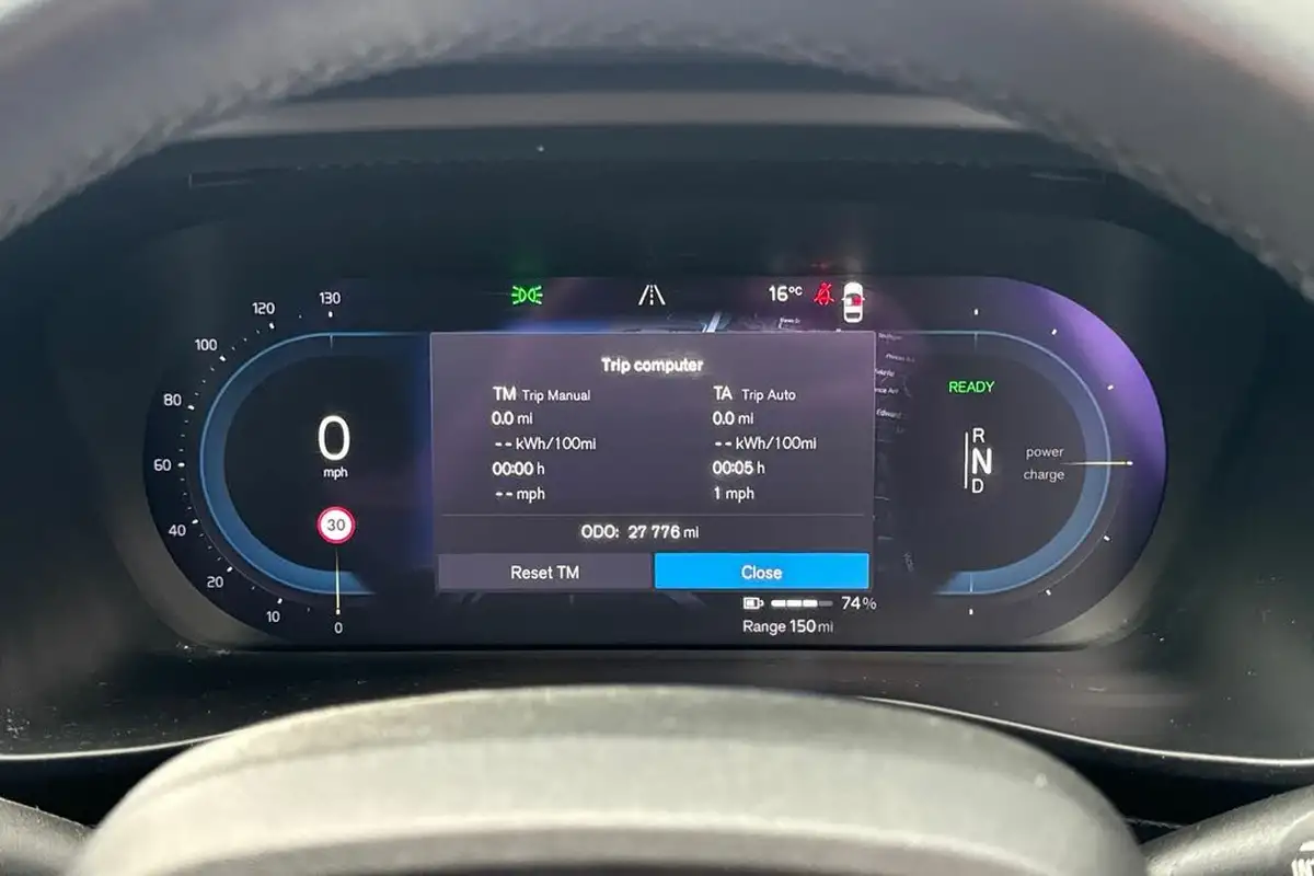 2021-volvo-xc40-e-twin-recharge-big-6