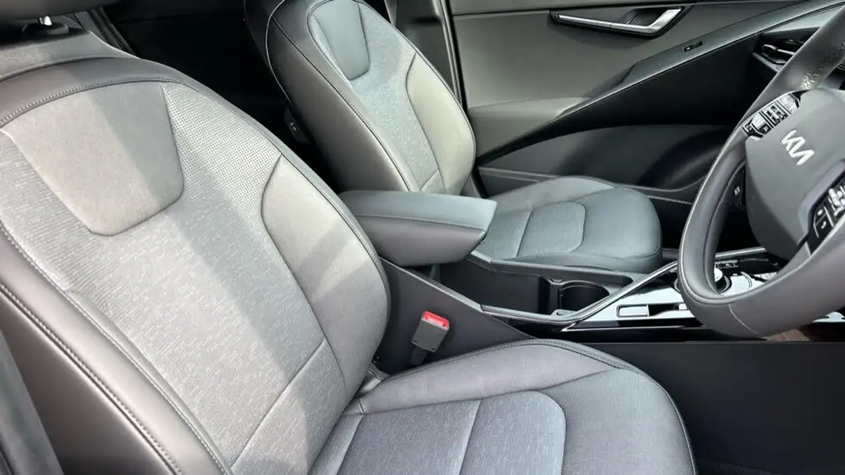 2025-kia-niro-16-gdi-4-127bhp-hev-132kwh-big-23
