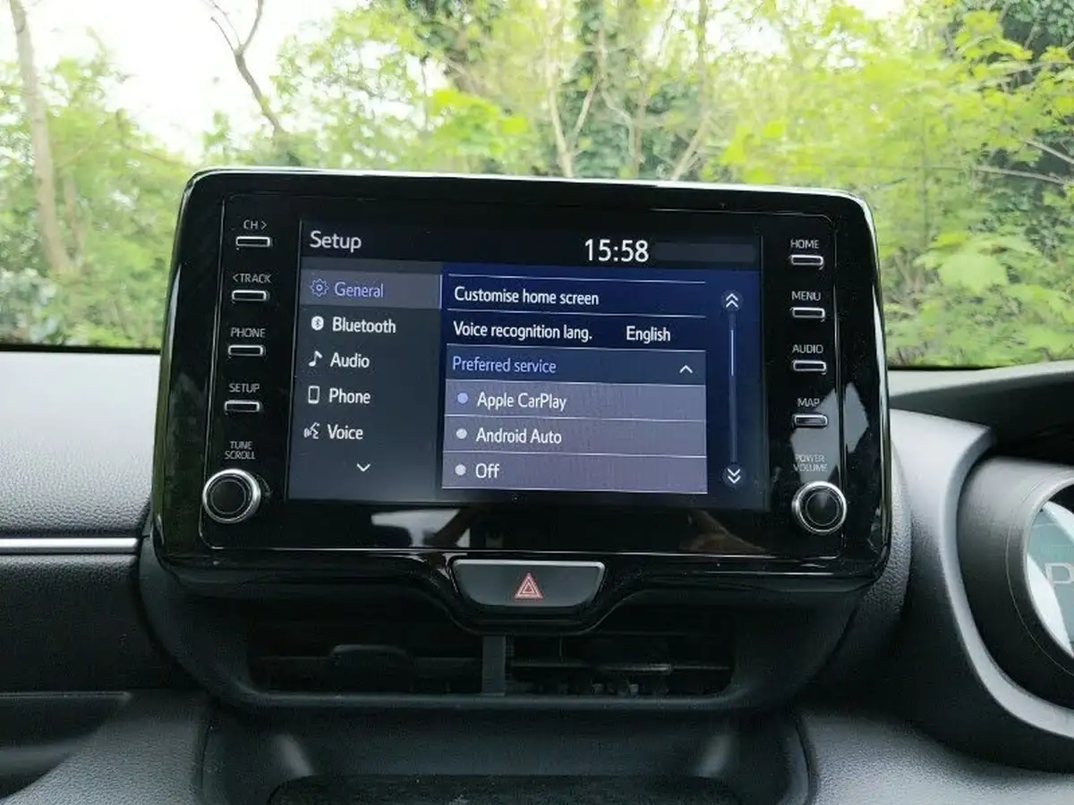 2022-toyota-yaris-15-vvt-i-design-big-15