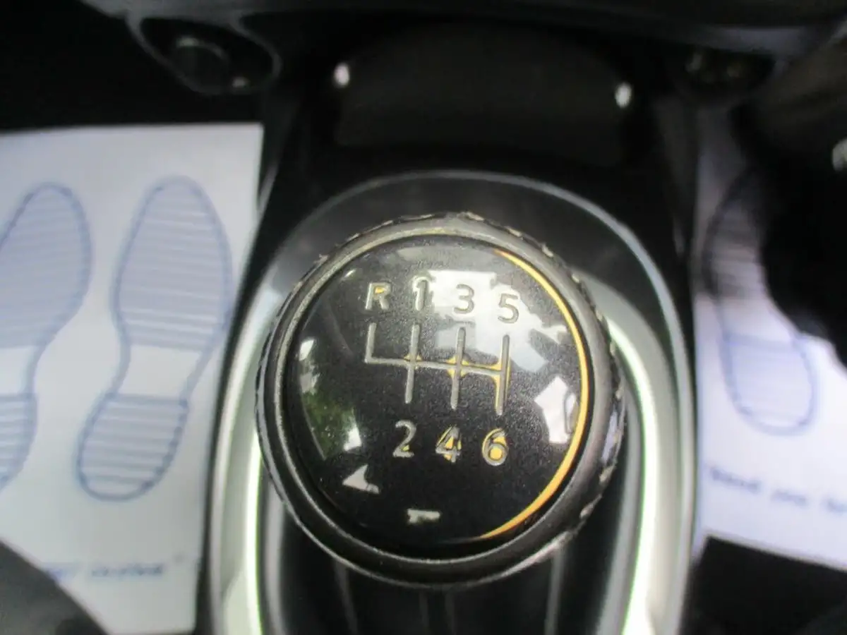 2015-nissan-juke-12-acenta-premium-big-48