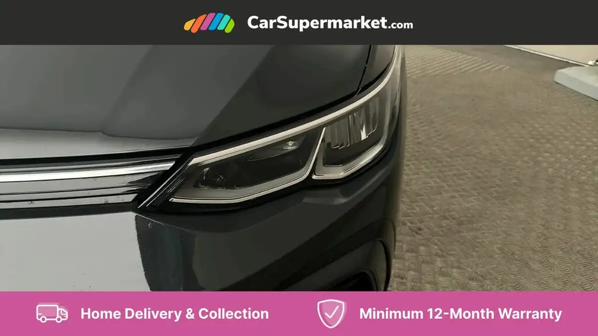 2023-volkswagen-golf-15-etsi-r-line-hatchback-big-19