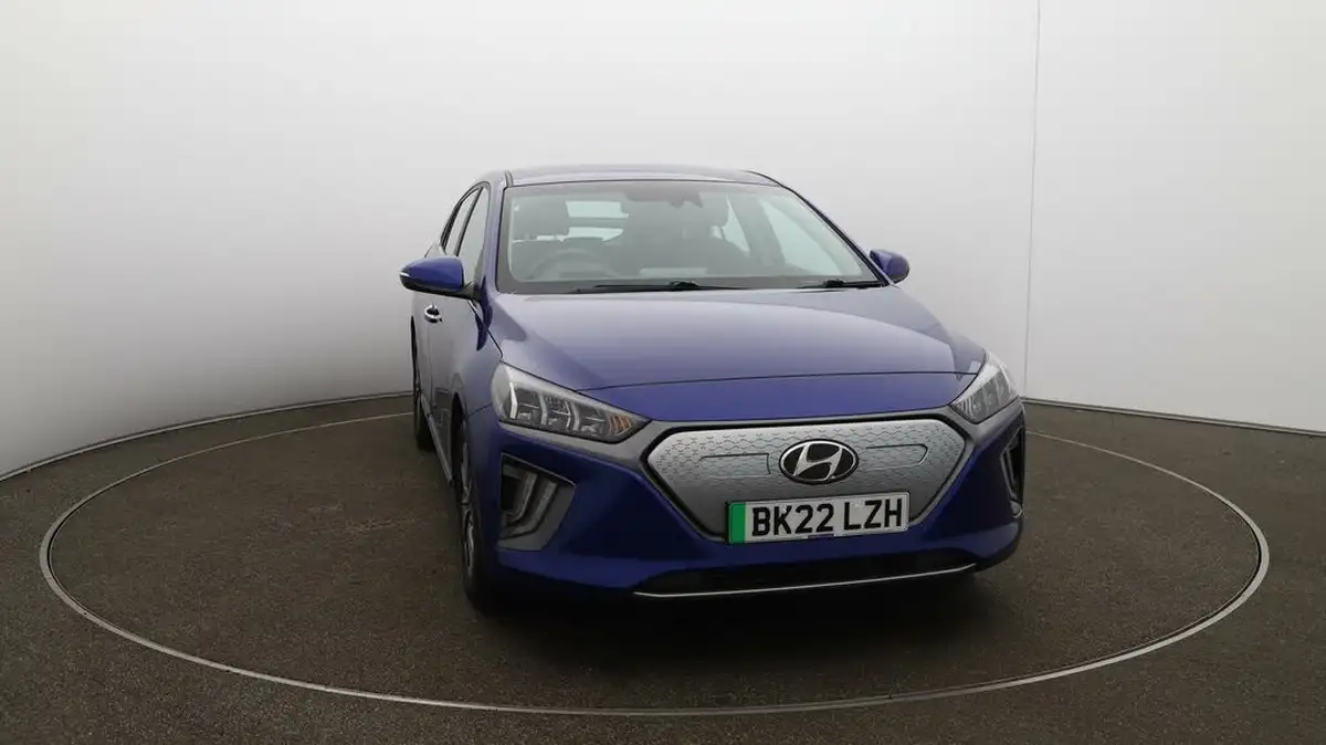 2022-hyundai-ioniq-e-premium-electric-big-39