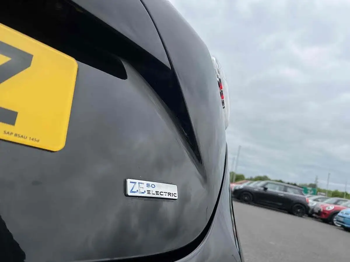 2021-renault-zoe-e-i-gt-line-rapid-charge-big-19