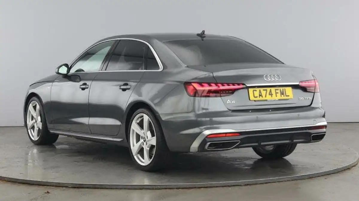 2024-audi-a4-20-35-tfsi-s-line-big-2