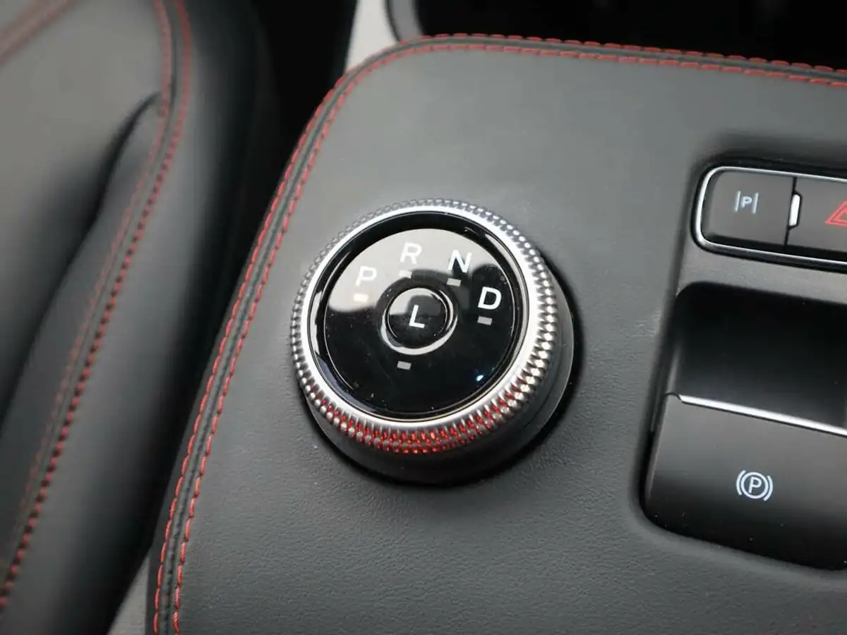 2022-ford-mustang-mach-e-e-standard-range-awd-big-30