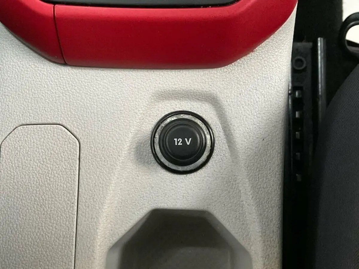 2018-volkswagen-polo-10-tsi-beats-big-46