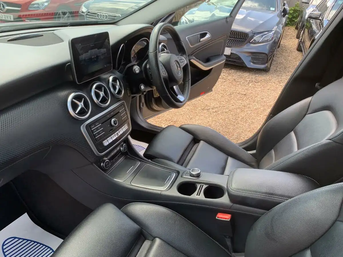 2018-mercedes-benz-a-class-15d-a180d-sport-109ps-premiumss-hatchback-5d-7g-dct-big-26