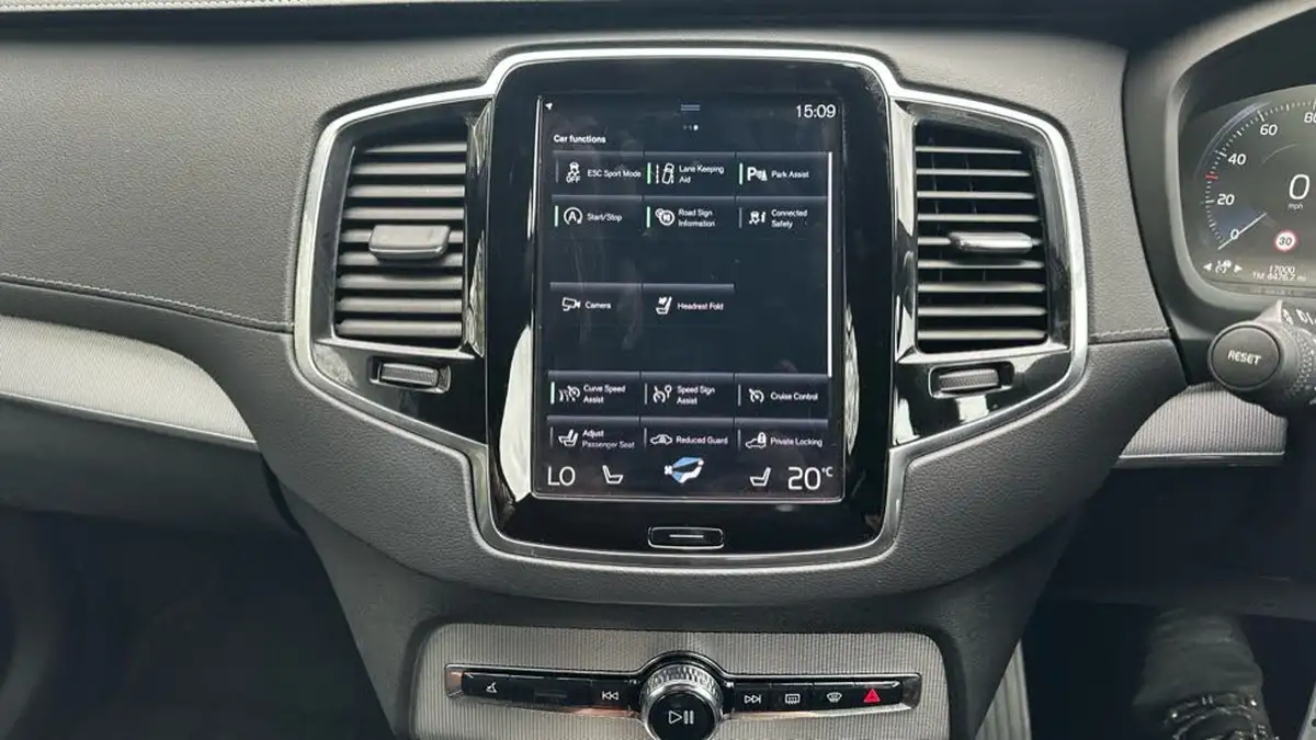 2021-volvo-xc90-20td-b5-r-design-big-42